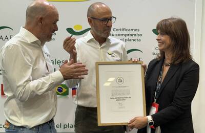 Lliurament de la certificació decorativa